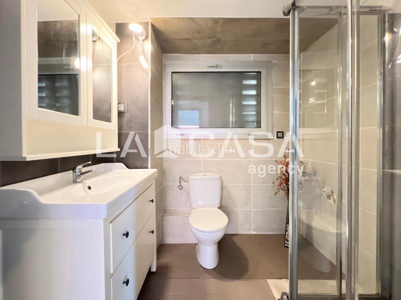 Foto 6d3e86a1-a252-4384-92a8-ce31e54c7dfe. Planta baja en La Catalana Sant Adrià de Besòs