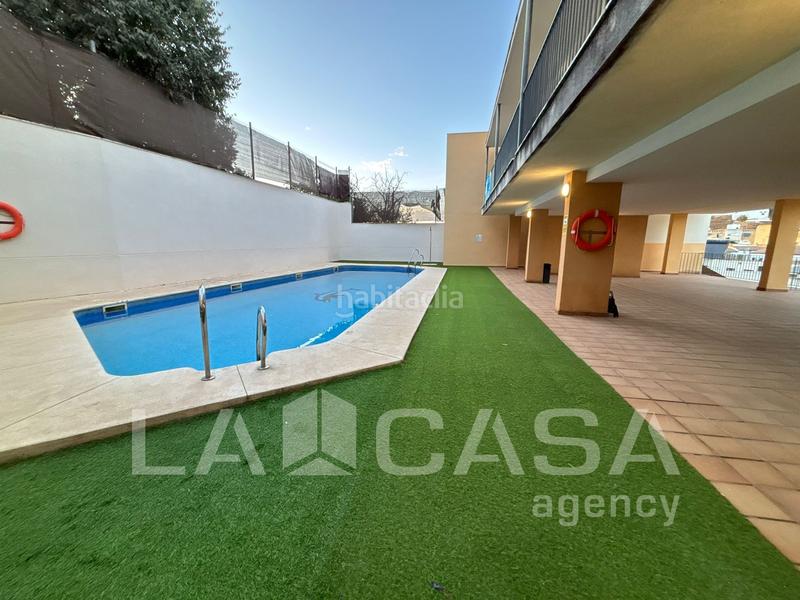 Foto 83b01577-2e12-477a-864d-5940baca33b9. Dúplex amb aparcament piscina a Centro Alcalá de Guadaira