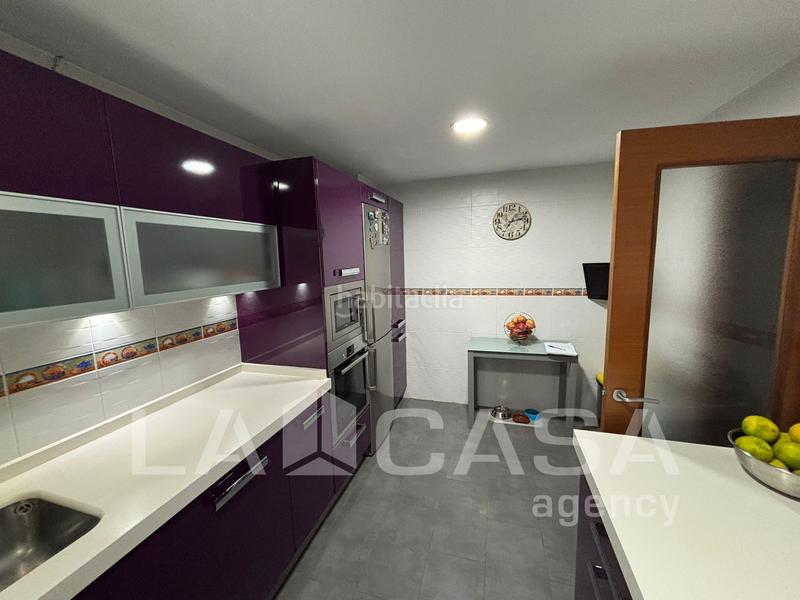 Foto 1c608c89-169c-4ed2-a0ec-b3799c4d92d4. Duplex avec parking piscine dans Centro Alcalá de Guadaira