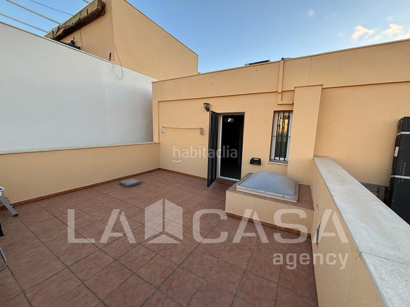 Foto c88eb327-307d-462b-9354-3e105c1043c6. Duplex avec parking piscine dans Centro Alcalá de Guadaira