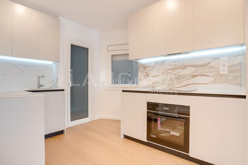Foto b550818a-59bb-4a76-a65e-2103364c483b. Appartamento in Provençals del Poblenou Barcelona