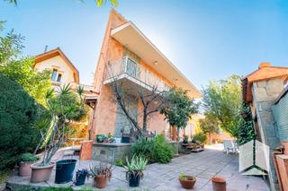 Chalet in Les Botigues