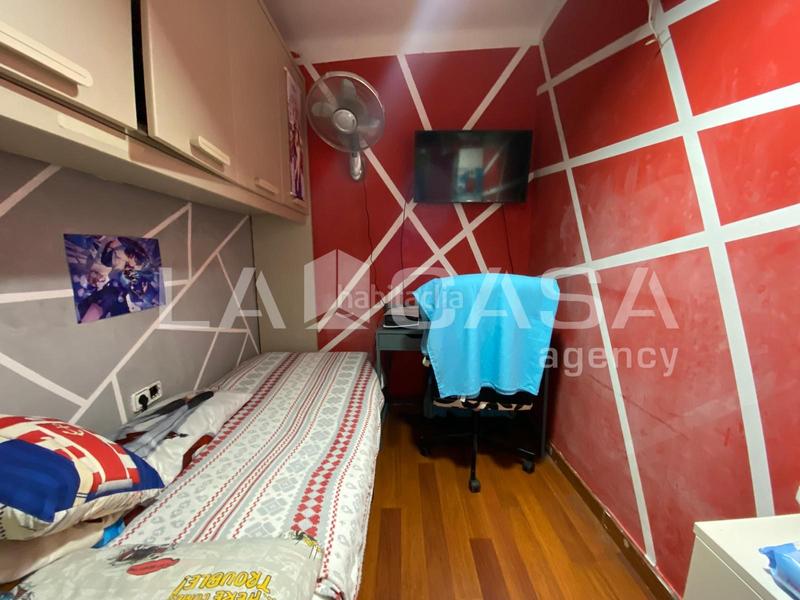 Foto e1950db5-0af8-4f1a-b7f0-514747f46dbc. Etagenwohnung in Santa Rosa Santa Coloma de Gramenet