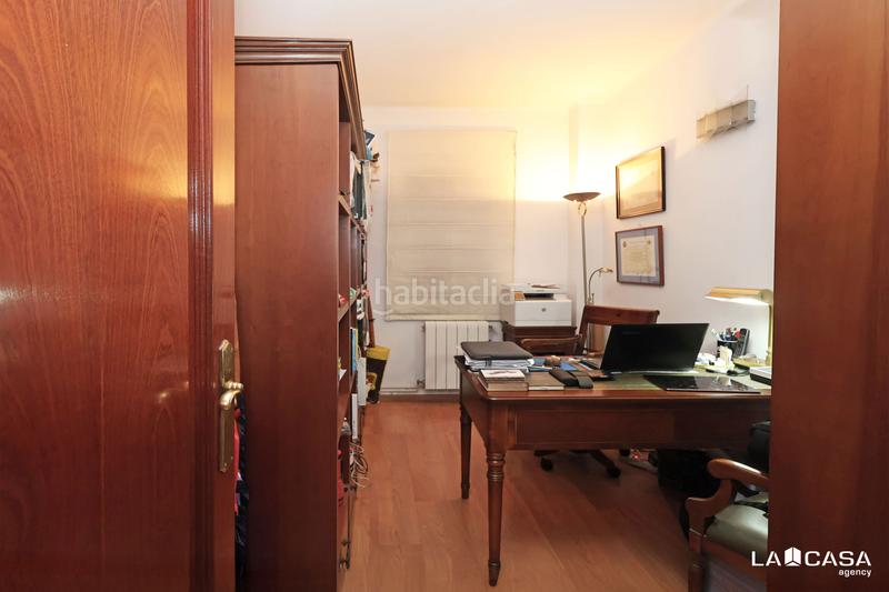 Foto fc473774-6374-4f68-99fd-3e101745d954. Pis amb calefacció aparcament a Sant Antoni Barcelona