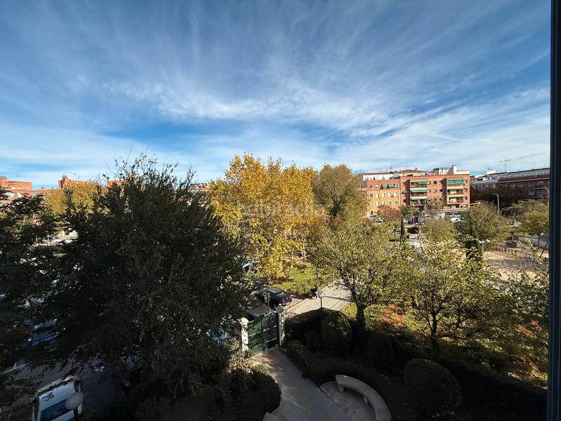 Foto f3696f92-2c37-4e3c-98fe-12195624d97a. Flat with heating in San Isidro Madrid