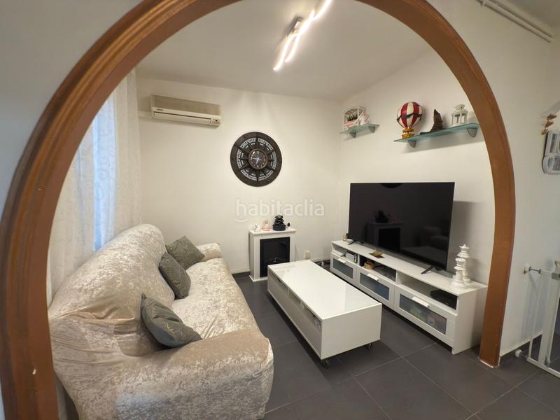 Foto c180c4cb-544c-42fb-bca7-5efe2a0cbc80. Ground floor in Sants-Badal Barcelona