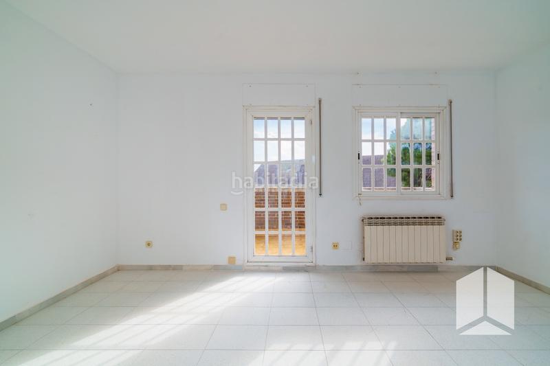 Foto aa9d68dd-0675-434e-a333-f4ce7cfafe1d. Semi detached house with heating parking pool in La Pineda Castelldefels