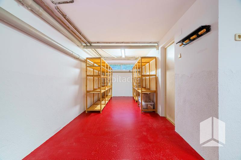 Foto b66b5e67-17fd-4413-804c-b79d0c5da9c3. Semi detached house with heating parking pool in La Pineda Castelldefels