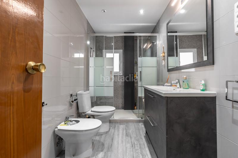 Foto 08880b5d-2da7-4830-8ab9-ae9f51aba023. Flat with heating in Vista Alegre Madrid