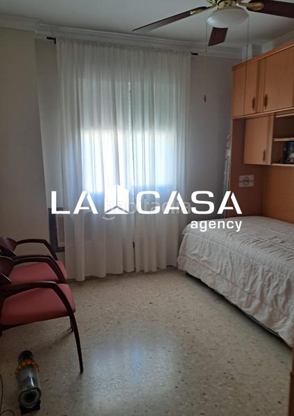 Foto f9938430-ff3f-4630-b9fb-4db30e07a999. Flat with parking in Pino Montano - Consolación Sevilla