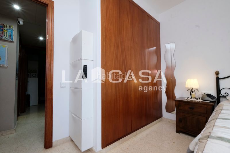 Foto b6c2761c-5476-421d-828f-58a7fd9aba0d. Pis a Porta Barcelona
