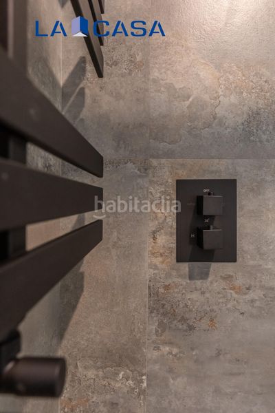 Foto f4823afb-fbf0-4611-aaee-f5b665d16d00. Piso en Palos de Moguer Madrid