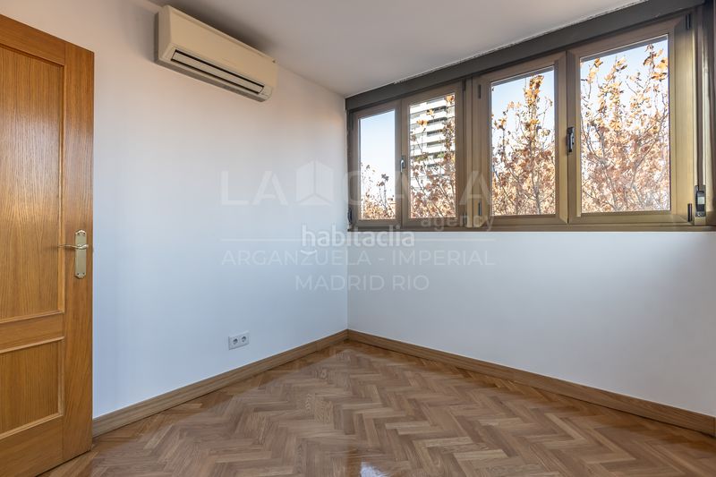 Foto 0f7cc8c7-74ca-4ca9-a3c8-4f7c4e3d5691. Pis amb calefacció aparcament a Legazpi Madrid