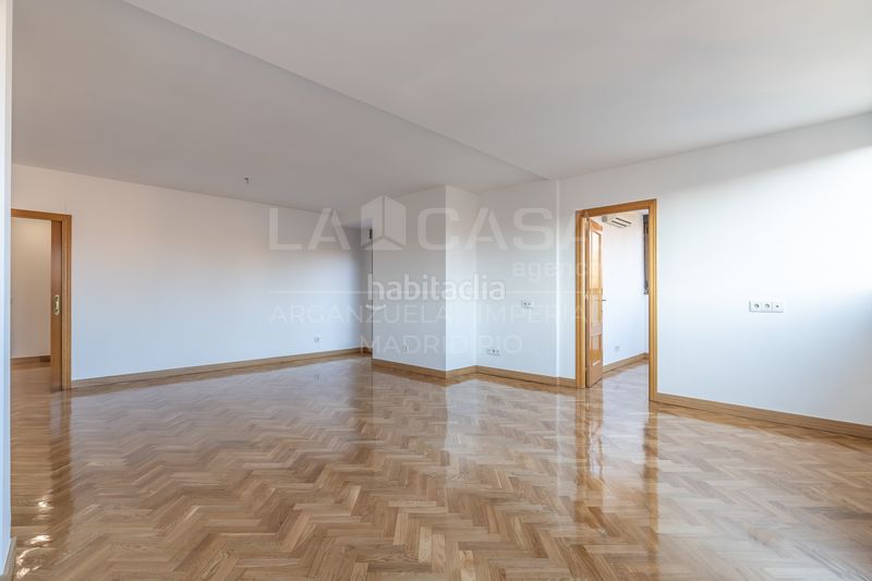 Foto 5d3ca883-4552-47ce-8acc-14c7c83048ea. Pis amb calefacció aparcament a Legazpi Madrid