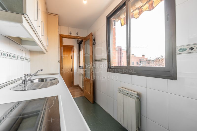 Foto 941d7bd9-4da3-41e0-84a6-83829b321866. Pis amb calefacció aparcament a Legazpi Madrid