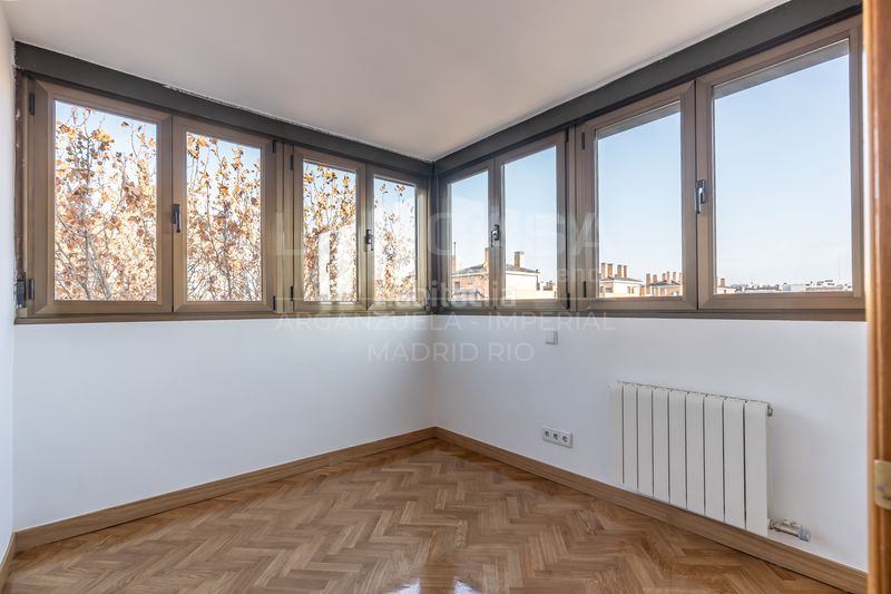 Foto 9a88ddc1-47da-4f0d-b213-948bfc645b74. Pis amb calefacció aparcament a Legazpi Madrid