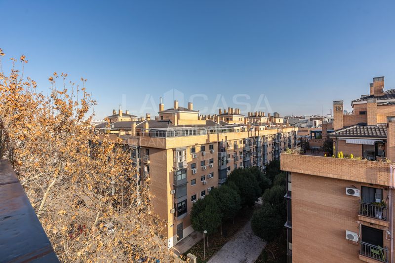 Foto b96cf246-bb93-4ecb-924c-92a4ab969717. Pis amb calefacció aparcament a Legazpi Madrid