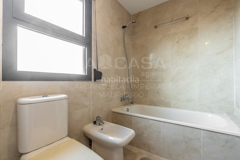 Foto d4a5002e-bb41-4c4f-a621-5f8b86e7c8a0. Pis amb calefacció aparcament a Legazpi Madrid