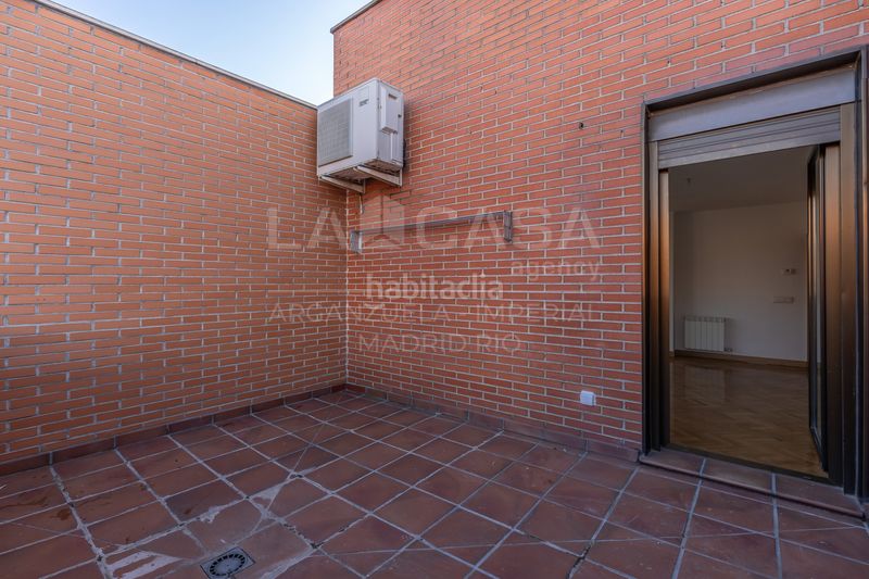 Foto ffd17034-acb0-4f6d-992e-63c991c7e277. Pis amb calefacció aparcament a Legazpi Madrid