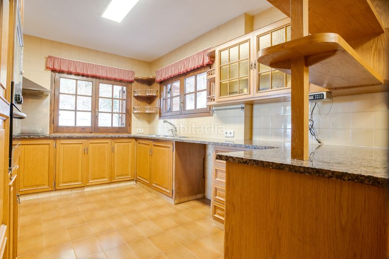 Foto 4e124557-51aa-4dd9-a03a-e0e1b8db1267. Xalet amb calefacció aparcament piscina a Cabrils