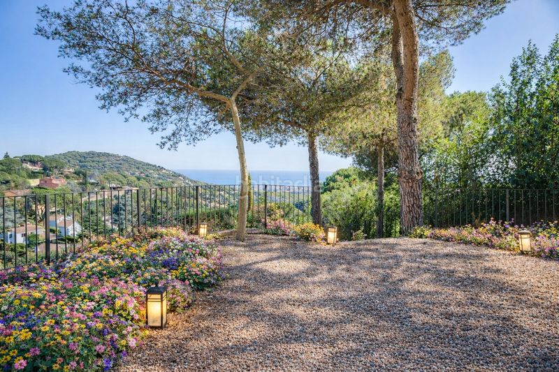 Foto c1eb6cd2-0a09-4e03-9ed3-d4b856d071d5. Xalet amb calefacció aparcament piscina a Cabrils