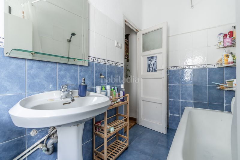 Foto 2c8d9621-203d-4b6d-8fb9-c2dd14fd502f. Pis amb calefacció a Acacias Madrid