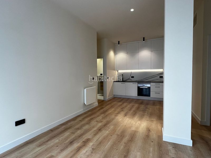 Foto f1b489bc-4873-4e10-9908-b727224bc6e7. Pis amb calefacció a Moscardó Madrid