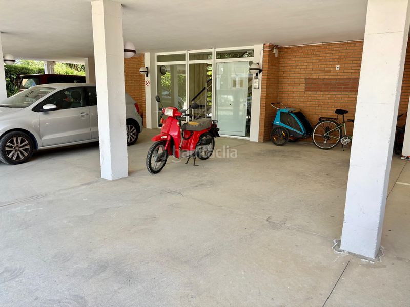 Foto c81375f1-da43-47b9-ade4-244f79098b32. Pis amb aparcament piscina a Gava Mar Gavà