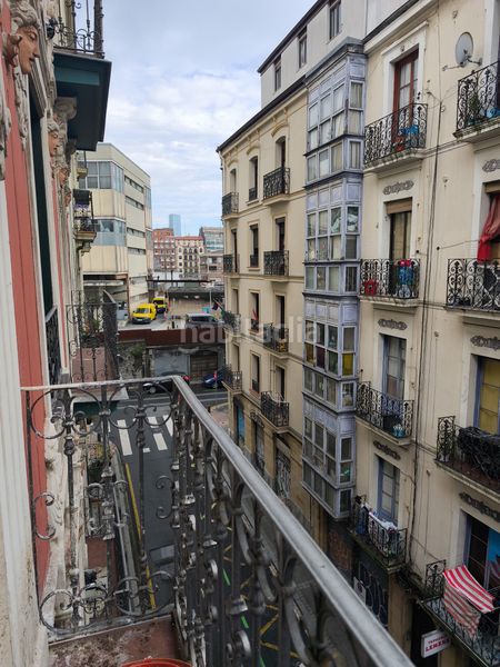 Foto bfcfebe4-afe4-4272-acb4-9a9b063aba8d. Pis amb calefacció a San Fransisco Bilbao