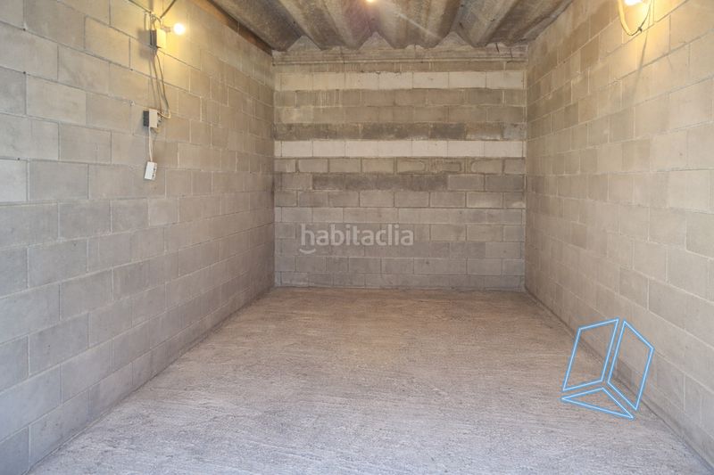 Foto cb2a5306-4252-4e88-a877-2a46df259c4c. Casa adossada amb aparcament a Begues
