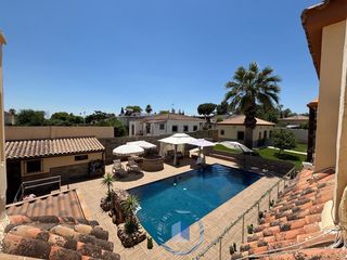 Chalet in Oromana