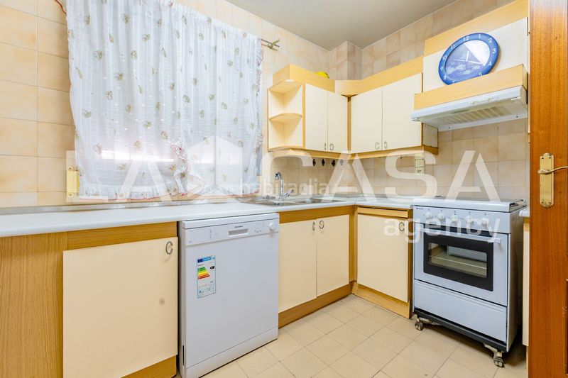 Foto f6e5c921-a027-488b-8a60-23a05f8d9fe9. Pis amb calefacció a La Petxina Valencia