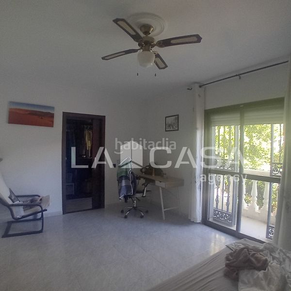 Foto a023cb75-6ee7-481f-9ffd-4f6200d779b3. Casa amb aparcament a Barrios (Los)