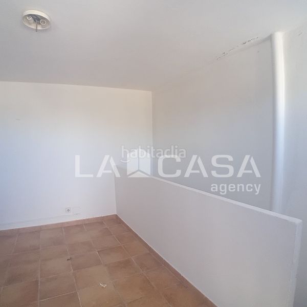 Foto b11cdff4-ce8a-4f2b-b485-5877154016f4. Casa amb aparcament a Barrios (Los)