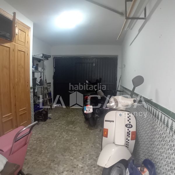 Foto f16841b1-6ac1-4c36-bf09-ad3f452f6c8c. Casa amb aparcament a Barrios (Los)