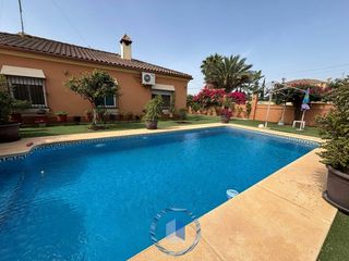 Chalet in Entrenúcleos
