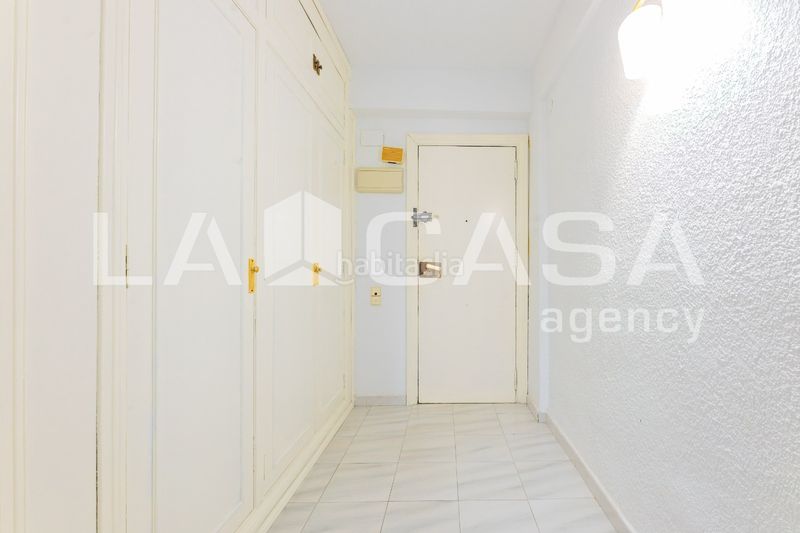 Foto c3f5d31e-05d0-4ca0-ae86-88752b8fe2f8. Pis a Ciutat Jardí Valencia