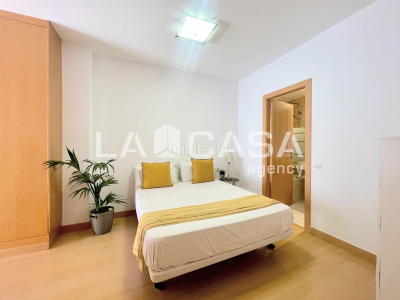 Foto bace1c3f-9177-4423-80b8-fd354525e20e. Dúplex amb calefacció aparcament piscina a Gorg Badalona