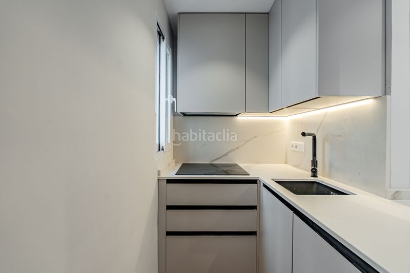 Foto 973a65f7-01b5-42b7-9220-2c8c3ac6b93f. Pis a Almenara-Ventilla Madrid