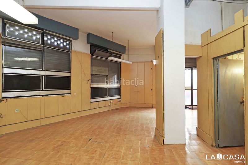 Foto d3b2041b-8bfa-4ed5-84a2-312199aa88cf. Local comercial en El Poble Sec - Parc de Montjuïc Barcelona
