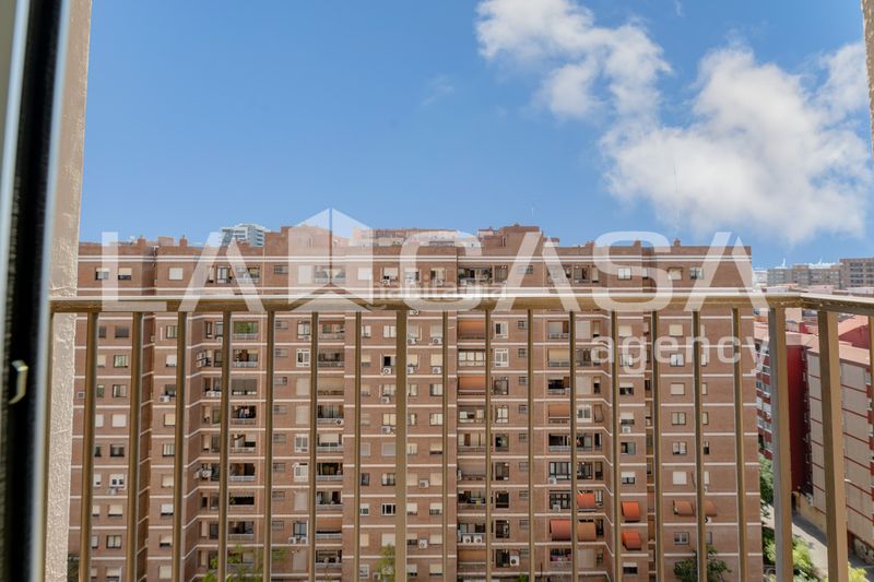 Foto 6ee1b8df-8935-4374-a1fe-858fbe6e1941. Pis a L´Amistat Valencia