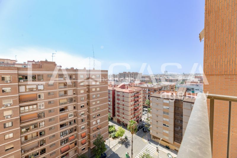 Foto 94004cde-32d2-476b-93be-5b132823fa94. Pis a L´Amistat Valencia