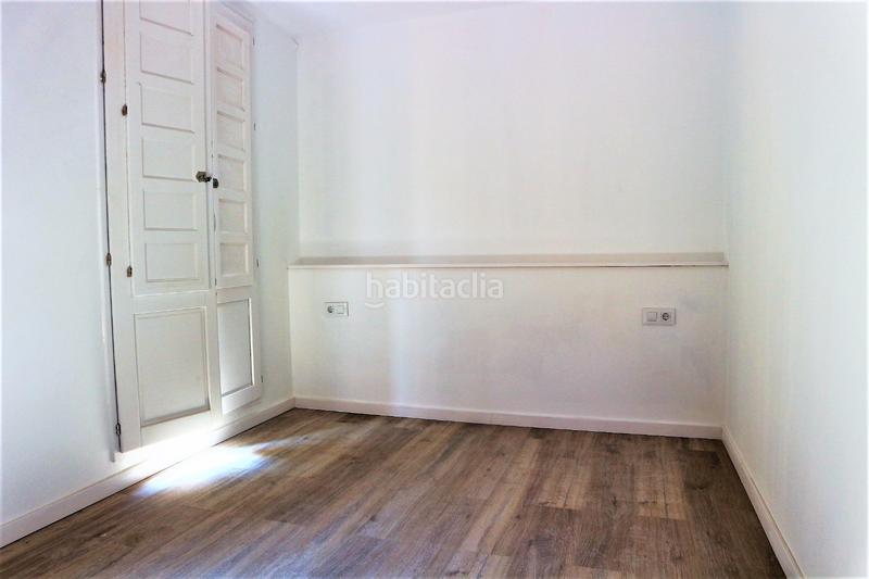 Foto 61479cb9-55a2-4c55-be34-9d7847a36391. Piso en Raval Barcelona