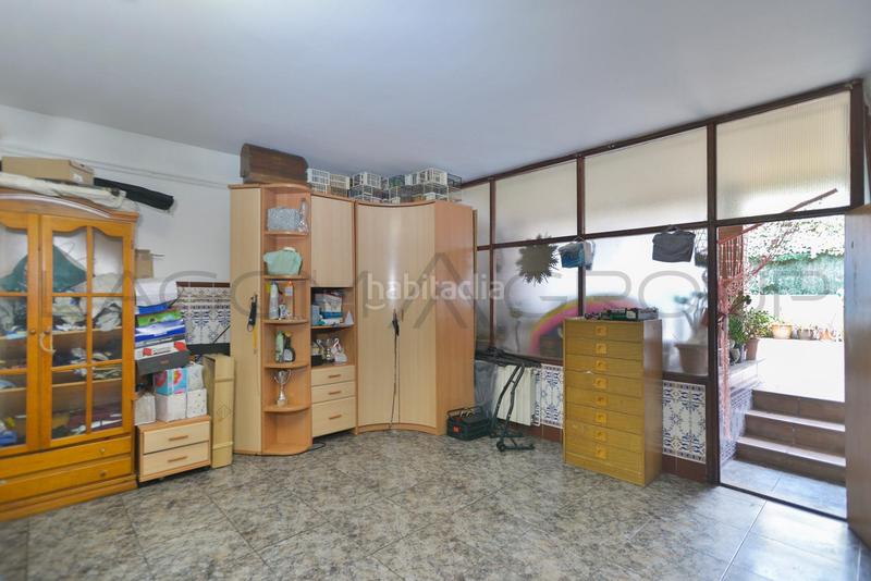 Foto 4bf3972e-7f1e-4e88-ba4b-74722519e092. Casa a schiera con riscaldamento parcheggio in Abrera