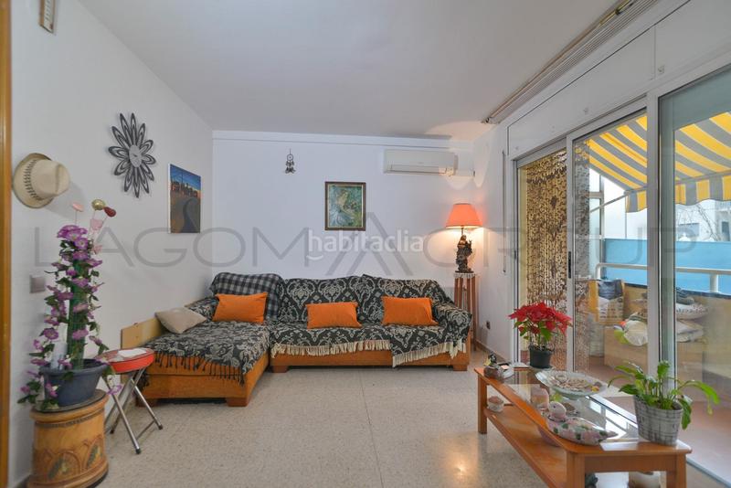 Foto 4d90af87-4254-4c83-8d30-d3552f89372e. Casa a schiera con riscaldamento parcheggio in Abrera