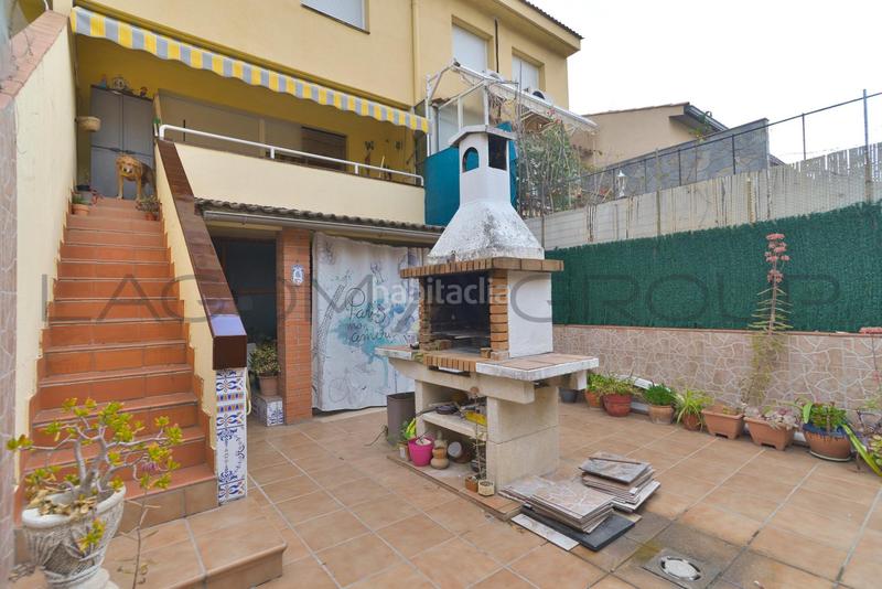 Foto 5e1d0303-c73f-4f12-936a-c1d690b10442. Casa a schiera con riscaldamento parcheggio in Abrera