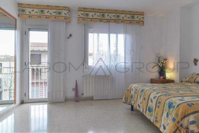 Foto ce19ad7c-19bc-48b0-8068-67d26099e50b. Casa a schiera con riscaldamento parcheggio in Abrera