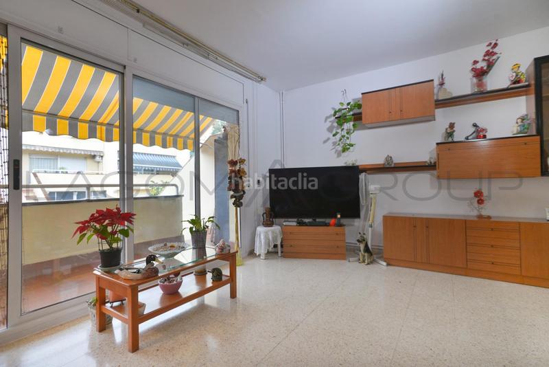 Foto d4ff4b26-7e6a-43f5-8e93-df4c5b1d9dd5. Casa a schiera con riscaldamento parcheggio in Abrera