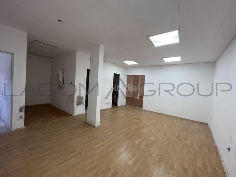 Foto b31638d5-60a0-4bef-be37-1fca7d0a4c7b. Local comercial a Centre Viladecans