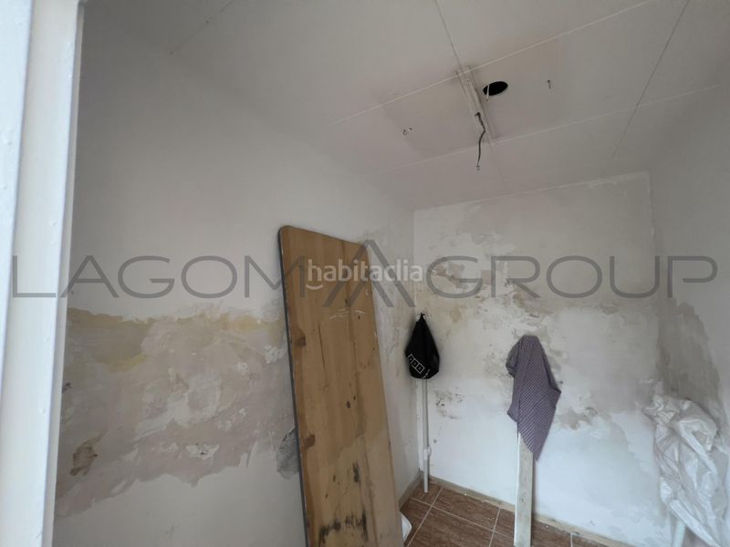 Foto c291a74e-a192-4cfb-ab17-182a287280f1. Local comercial a Centre Viladecans